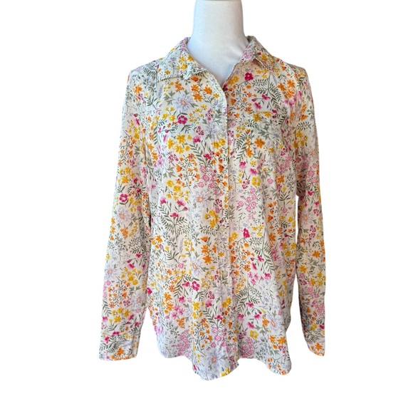 Old Navy "The Classic Shirt" Ditsy Floral Button Down Top Size M - Picture 2 of 11